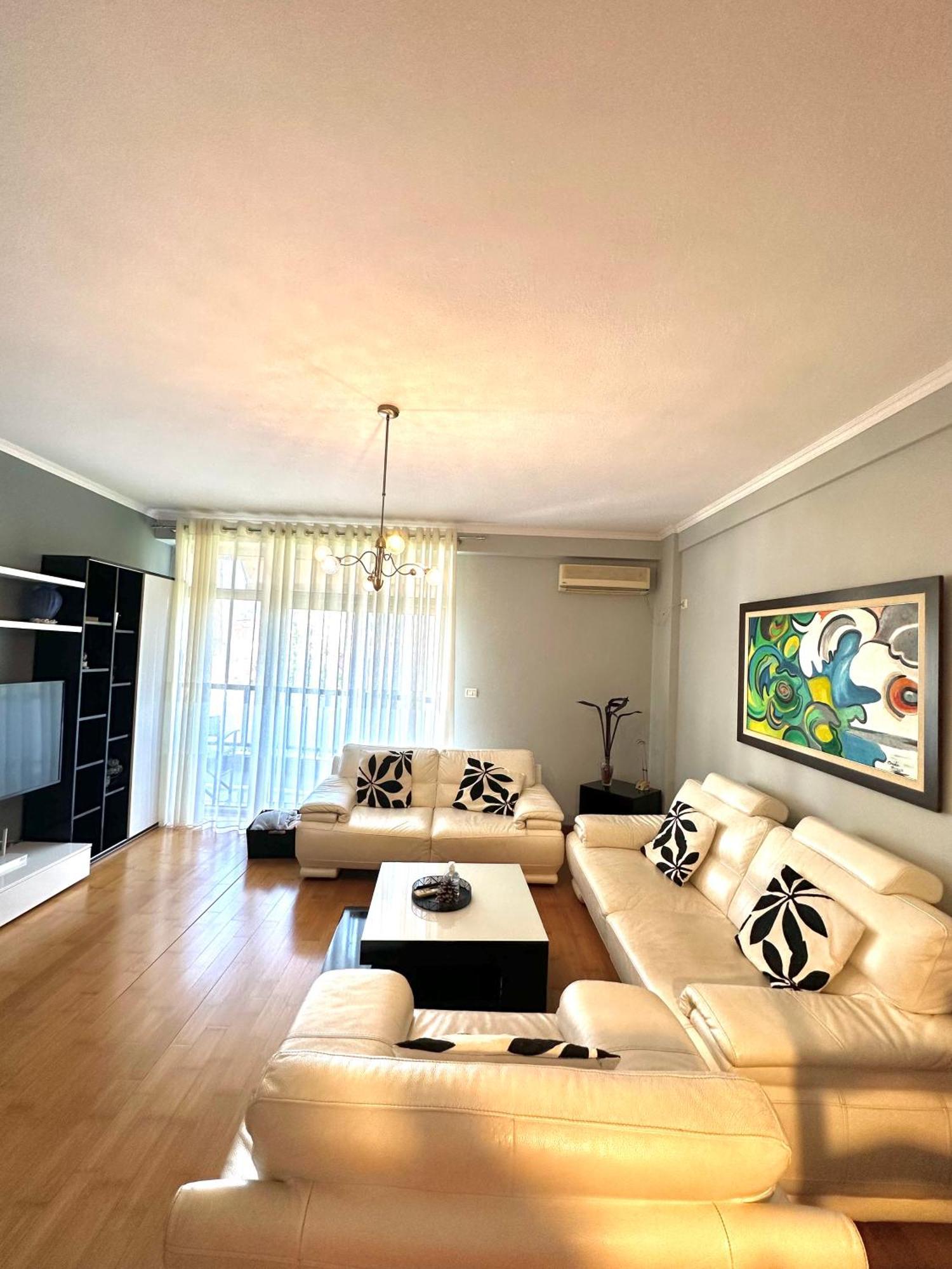 Central Inn Home Tirana Exterior foto